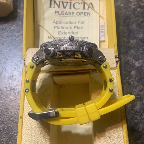 Invicta - Model no.1377 - Picture 3 of 6